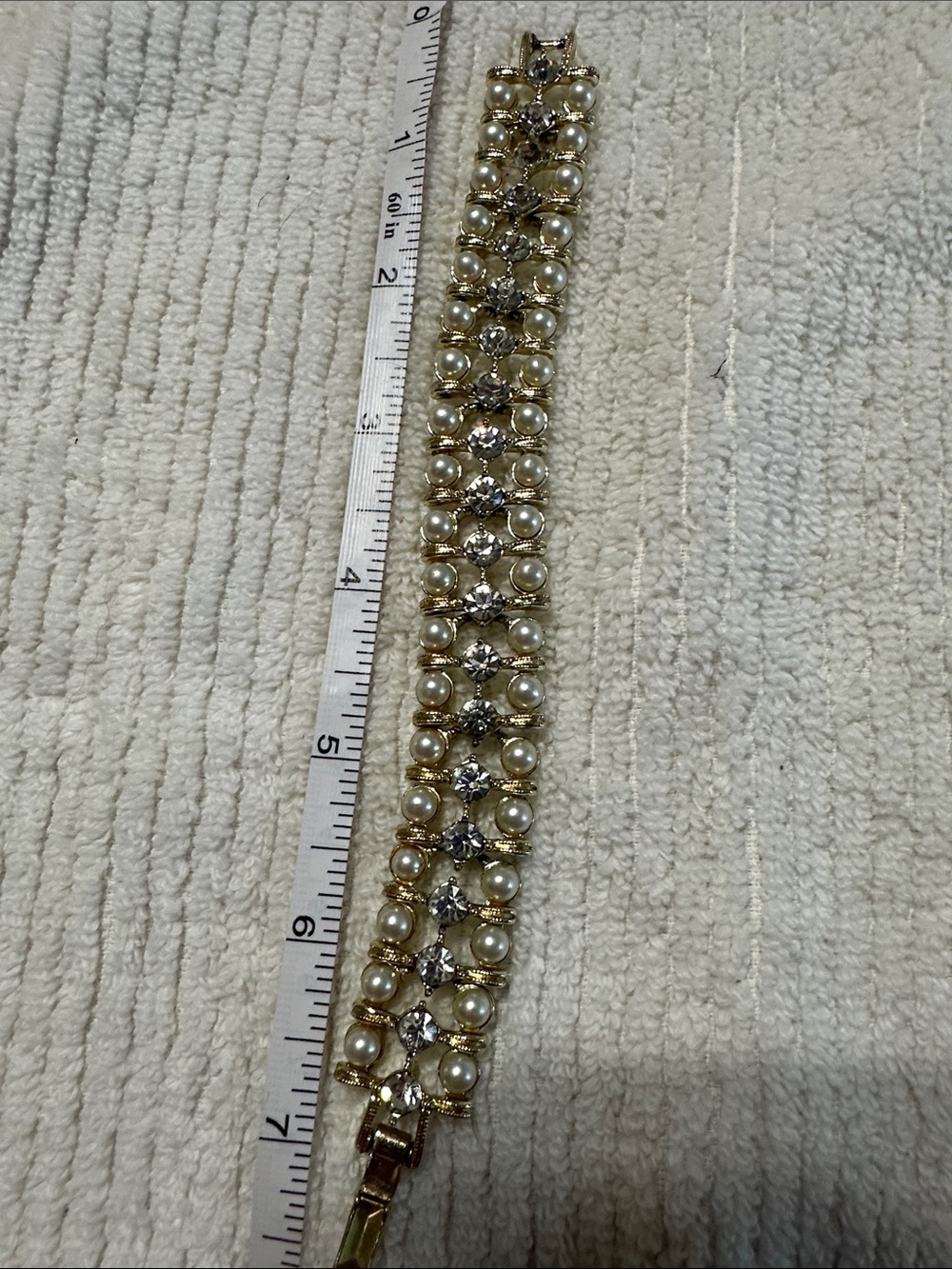 Source Unknown Gold Pearl and Clear Crystal Bracelet